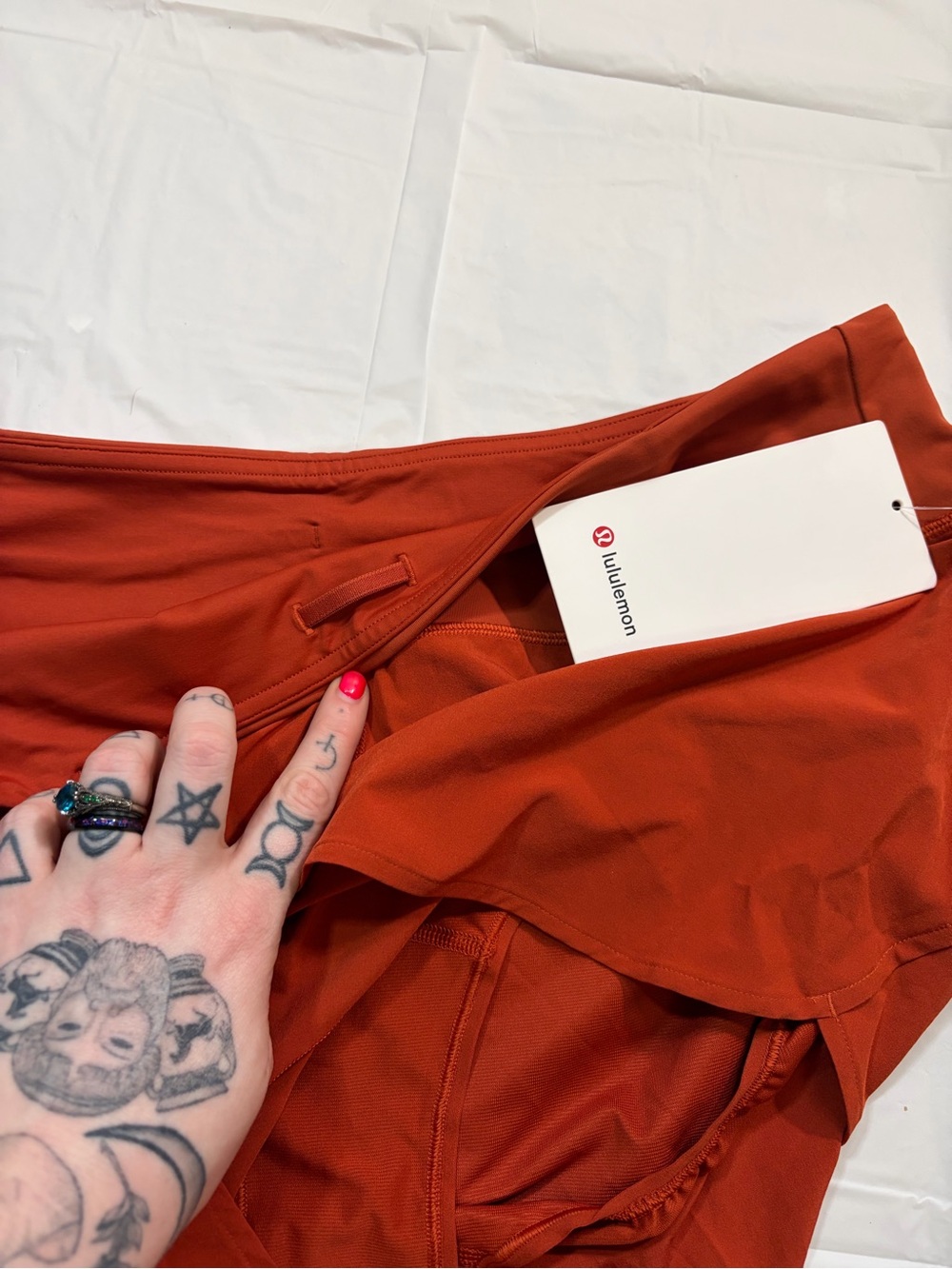 NWT Lululemon Speed Up High-Rise Short *2.5" *Updated Mesh Vent (Autumn Rust) XL - Picture 4 of 8